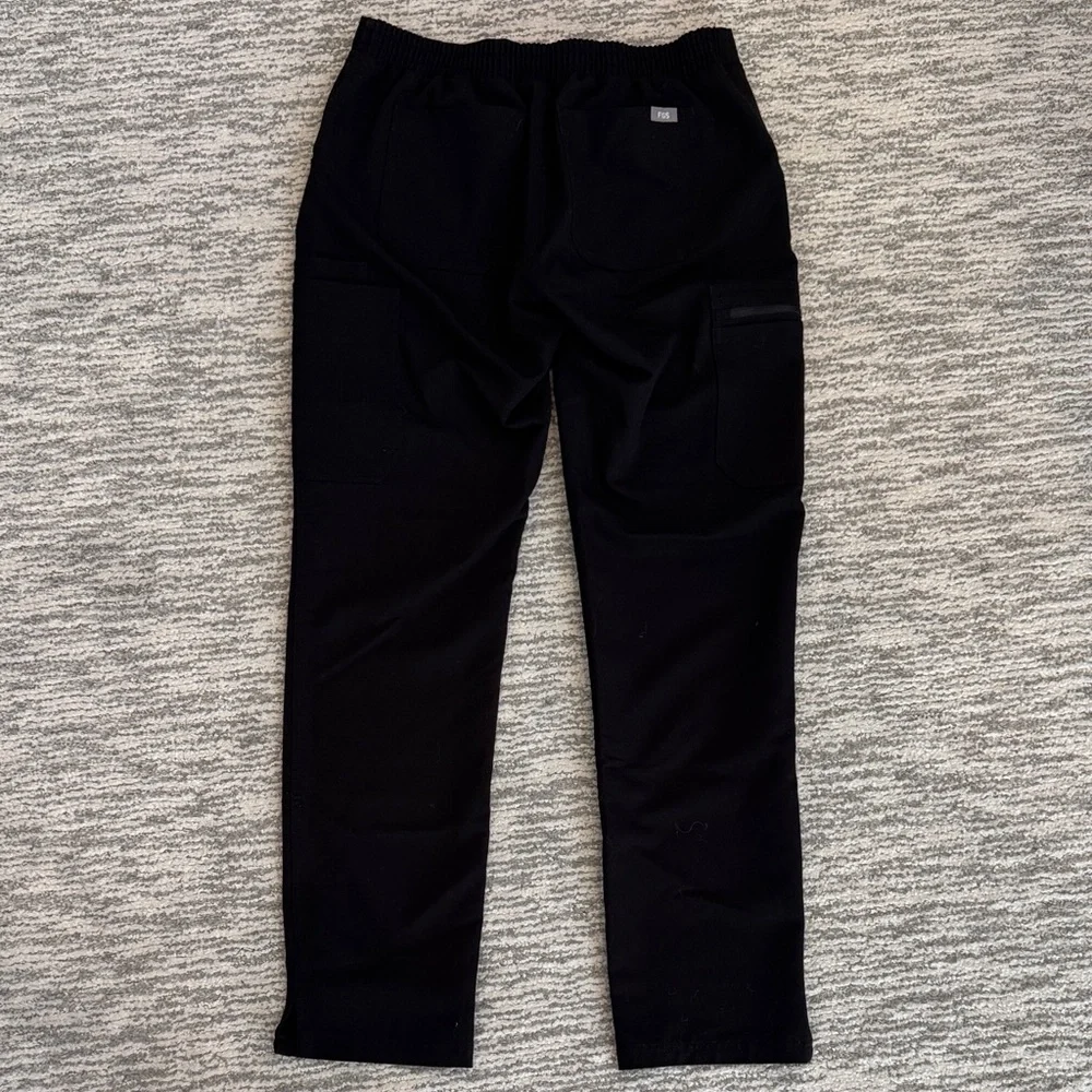 FIGS Black Drawstring Scrub Pants - Picture 8 of 9
